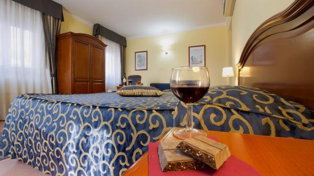 Hotel Villa Ada Pozzallo Buitenkant foto