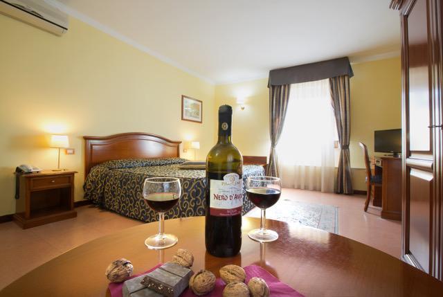 Hotel Villa Ada Pozzallo Buitenkant foto